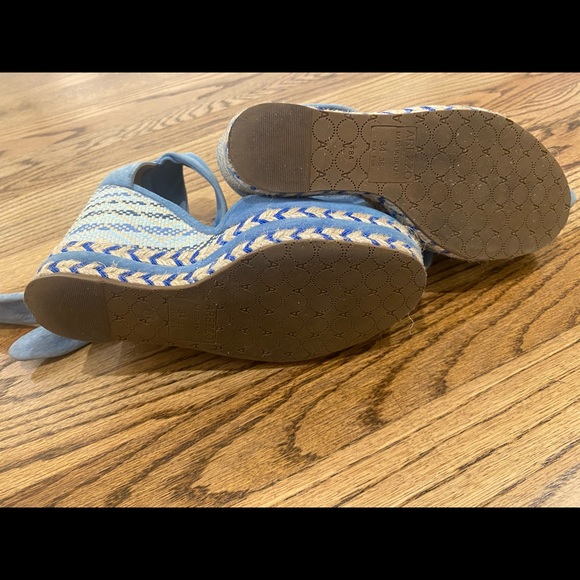 Arezzo Platforms - Picture 5 of 9